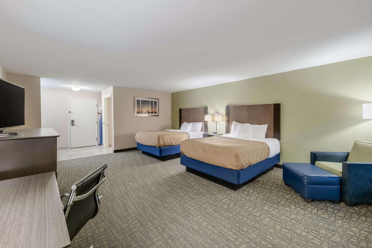 Quality Inn & Suites Ardmore Exterior photo